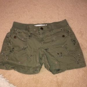 shorts green